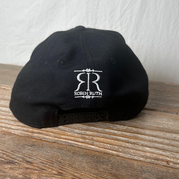 Robin Ruth Black Hawaii Cap - Picture 2 of 4